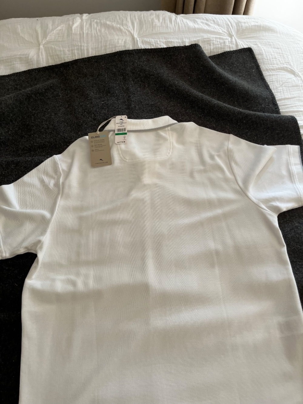 Tommy Bahama - Picture 3 of 3